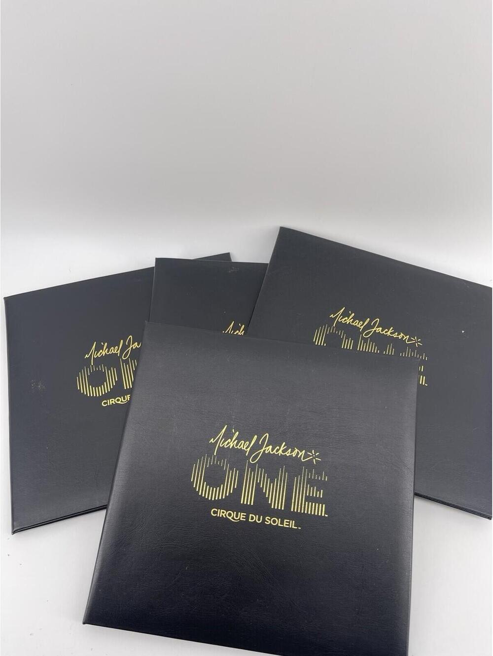 Michael Jackson ONE Cirque Du Soleil Memorabilia Lot Books & 4 Folders - Picture 3 of 12